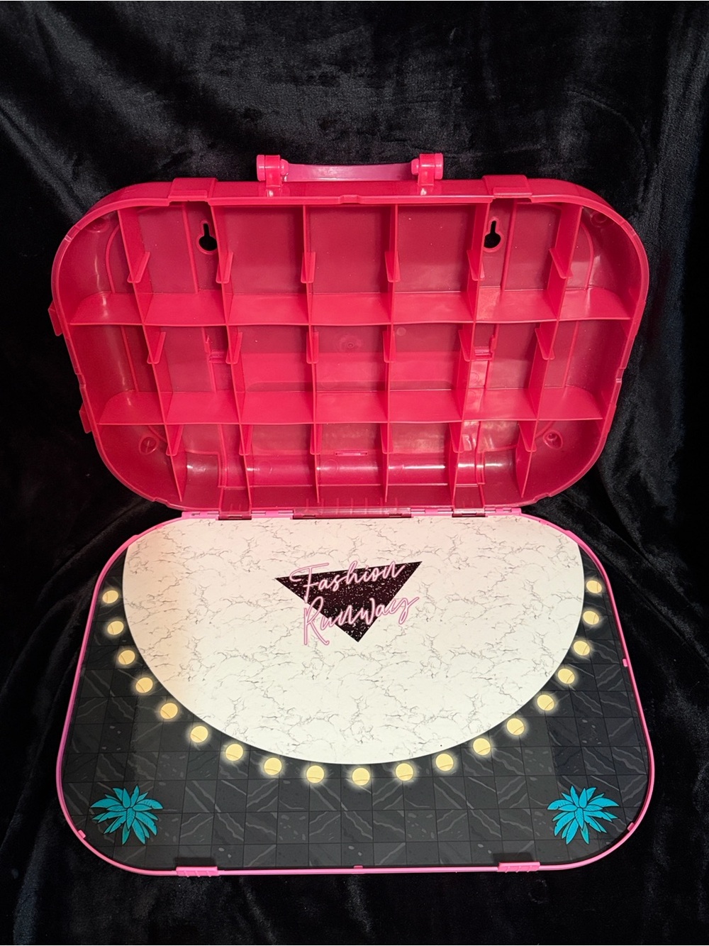 LOL Surprise Doll Fashion Runway Storage Carrying Case Show On-The-Go Playset
